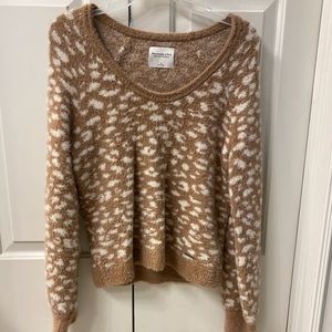 Abercrombie sweater. Size small.